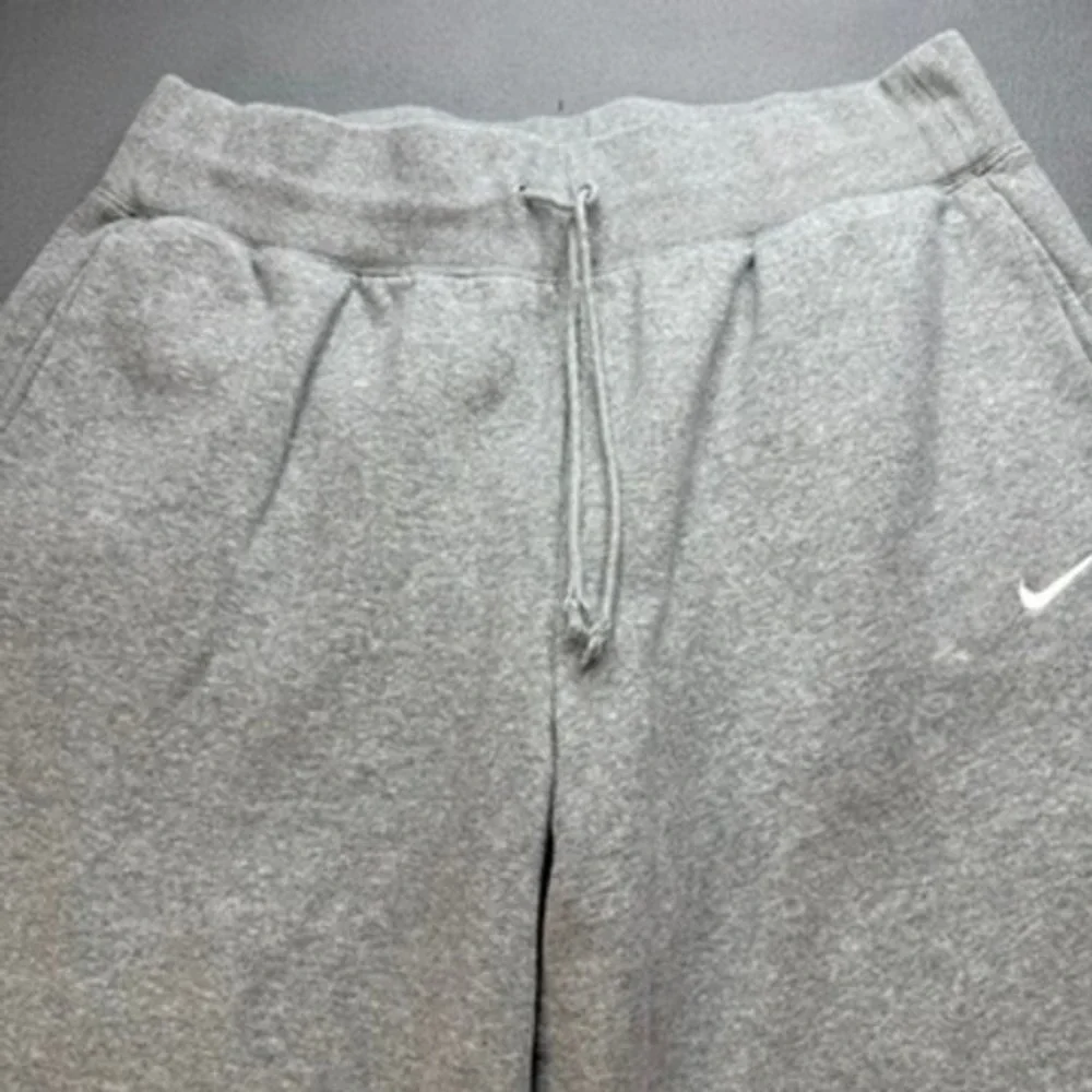 Nike Sportswear Fleece Sweatpants Loose Fit XL Gray Embroidered Swoosh Wide Leg